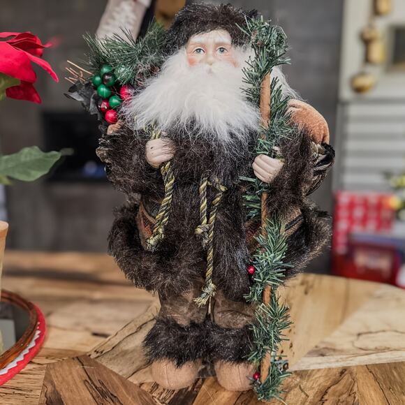 Rustic Old World Woodland Mountain Man Santa Tabletop Christmas Decor , 16”H - Picture 12 of 12